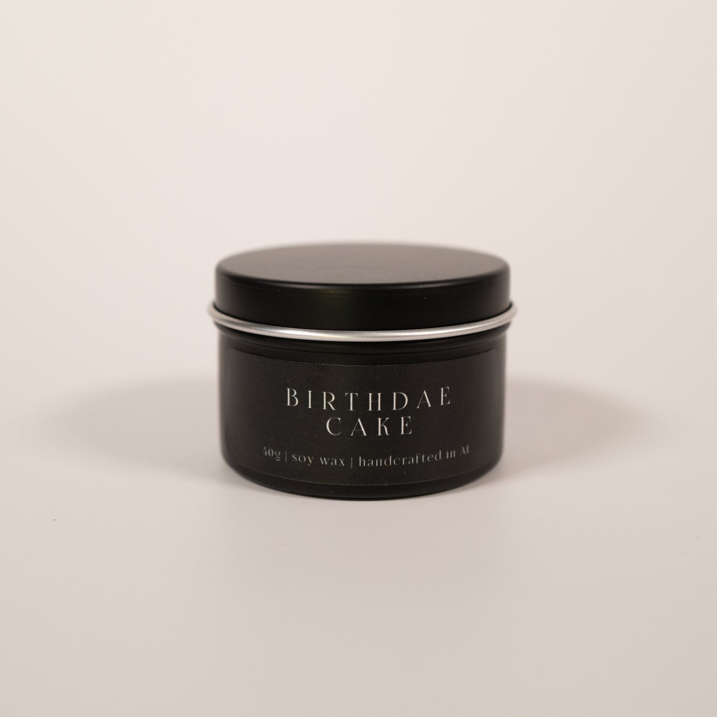 “Birthdae Cake” small tin candle — a magical gift inspired by the wizarding world, perfect for Harry Potter fans and book lovers.